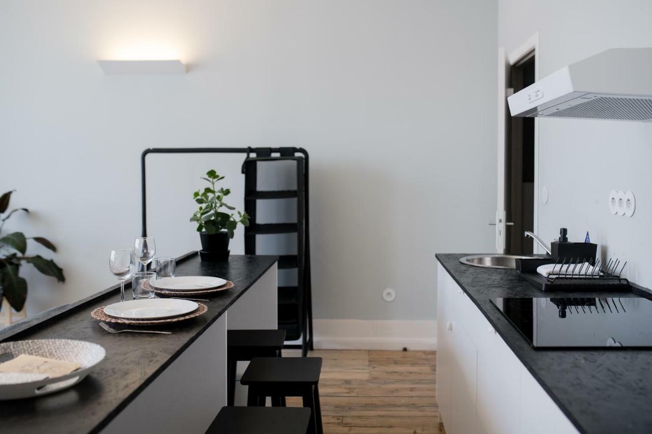 Baixa24 •P2R• Bright Apt In Vibrant Downtown 波尔图 外观 照片